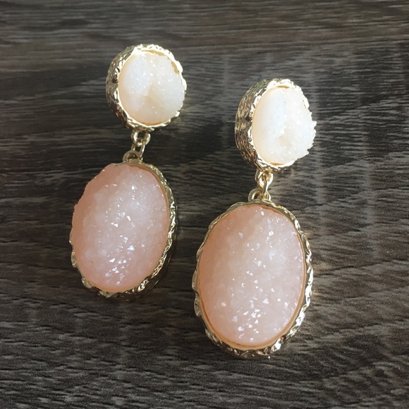 Jewelry - Anthro Druzy Quartz Earrings in blush